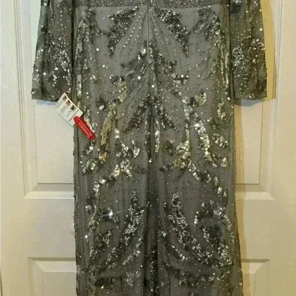 Mac Duggal Size 12 Sequined Faux Wrap Split Long Sleeve Gown NWT Style #5222 - Picture 5 of 6